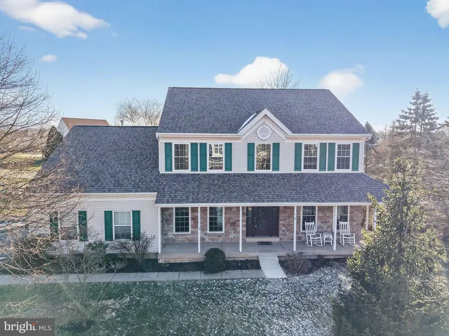 110 Persimmon Dr, Collegeville, PA 19426 - Image #2