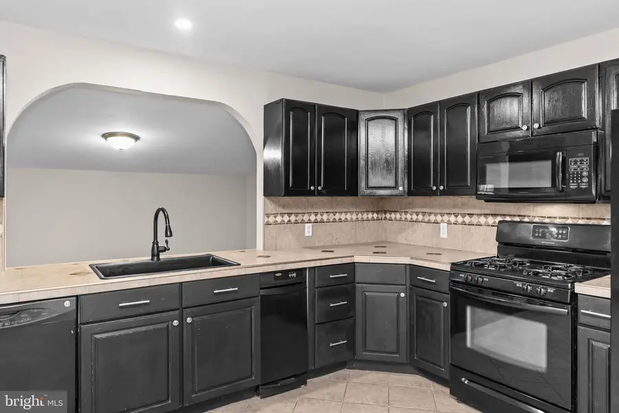 98 Holly Dr, Trappe, PA 19426 - Image #2