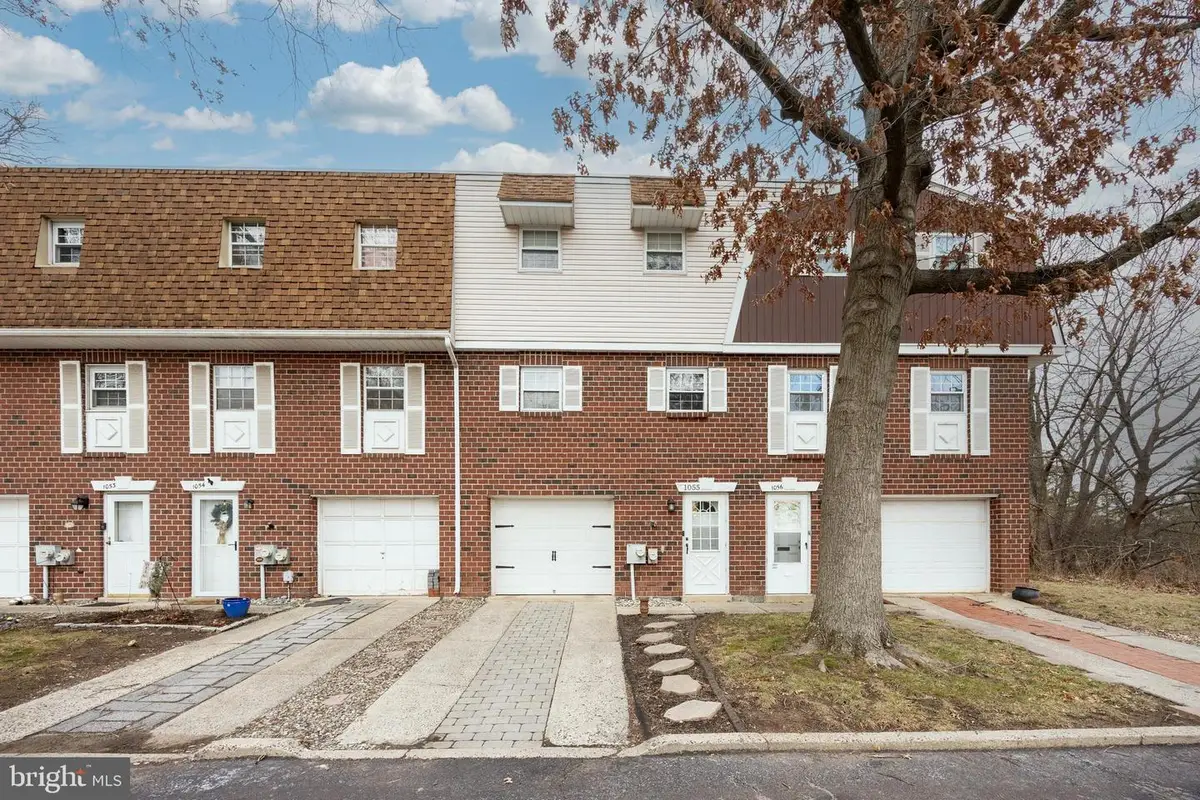 1055 Village Ln, Pottstown, PA 19464 - Image #1