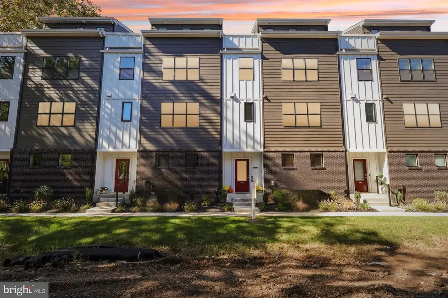 956 Riverplace Dr #56o, Conshohocken, PA 19428 - Image #2