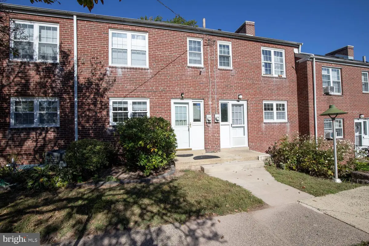 200 Maplewood Dr #condo 4, Pottstown, PA 19464 - Image #1