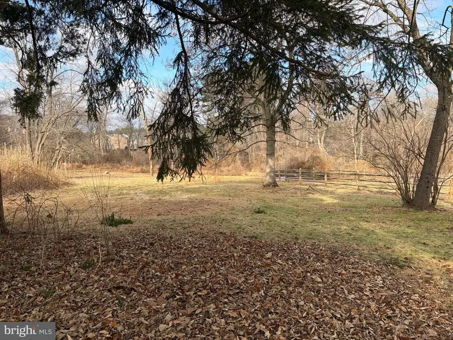 129 W 3rd Ave, Trappe, PA 19426 - Image #3