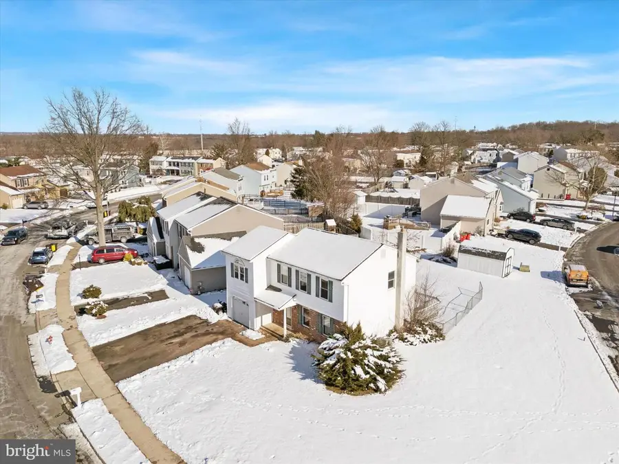 146 Hunt Dr, Horsham, PA 19044 - #3