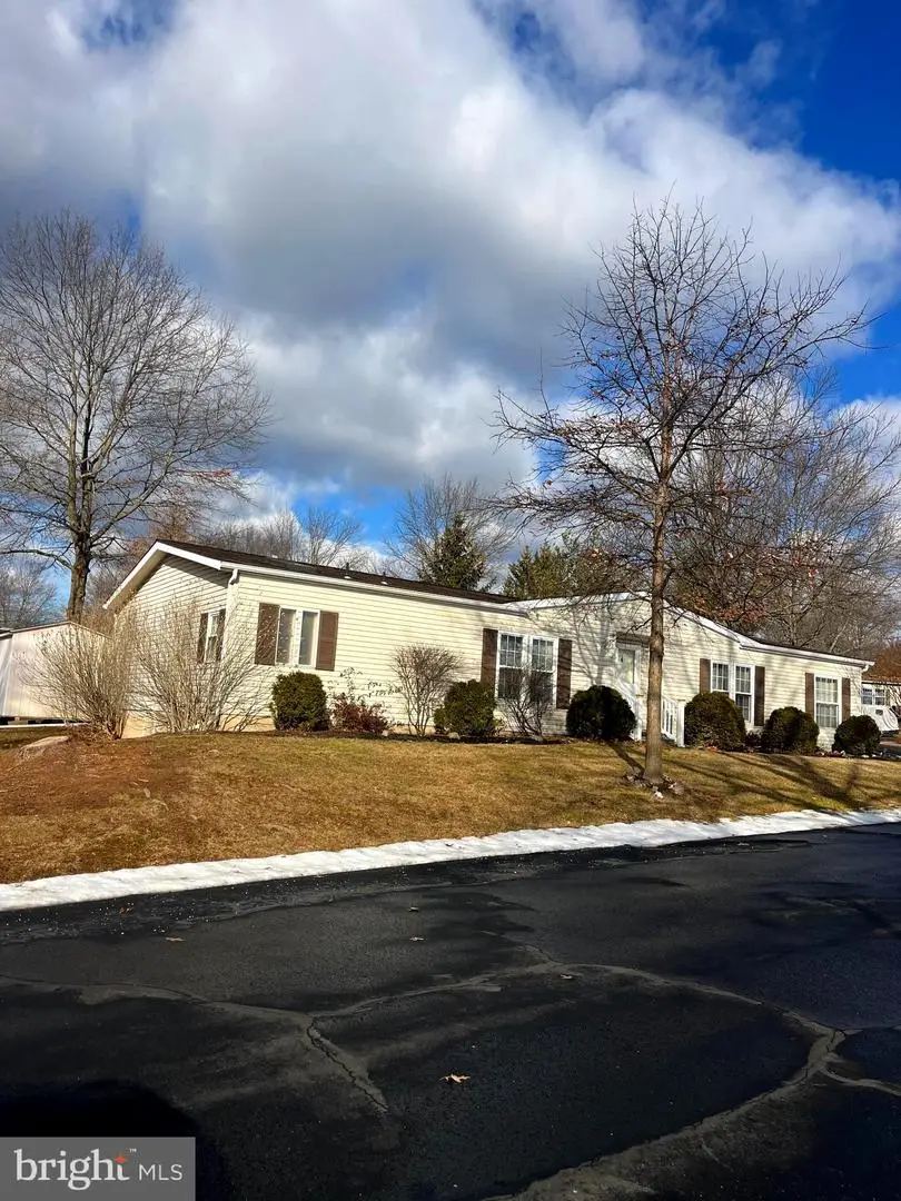 13 Asheton Ln, Souderton, PA 18964 - Image #1