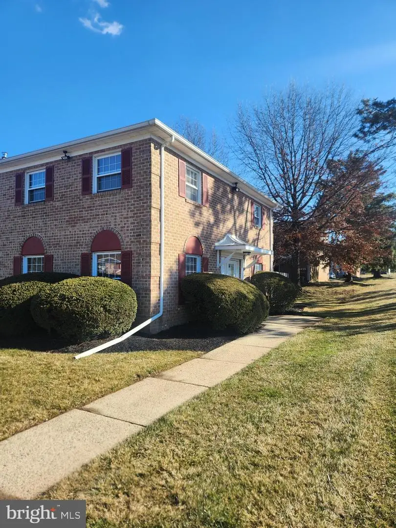 1 Kerwick Ct, North Wales, PA 19454 - Image #1