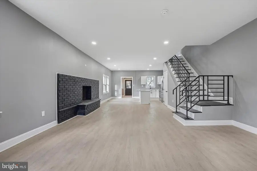 523 W Glenside Ave, Glenside, PA 19038 - Image #2