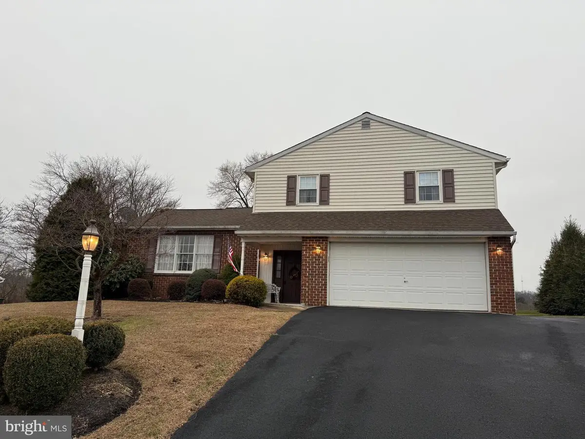 340 Estate Rd, Boyertown, PA 19512 - Image #1