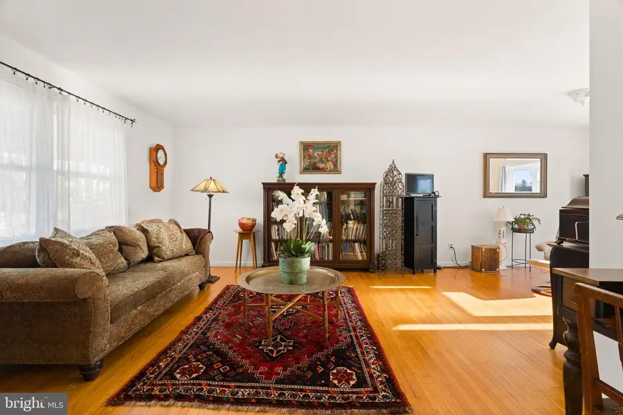 4066 Center Ave, Lafayette Hill, PA 19444 - Image #3