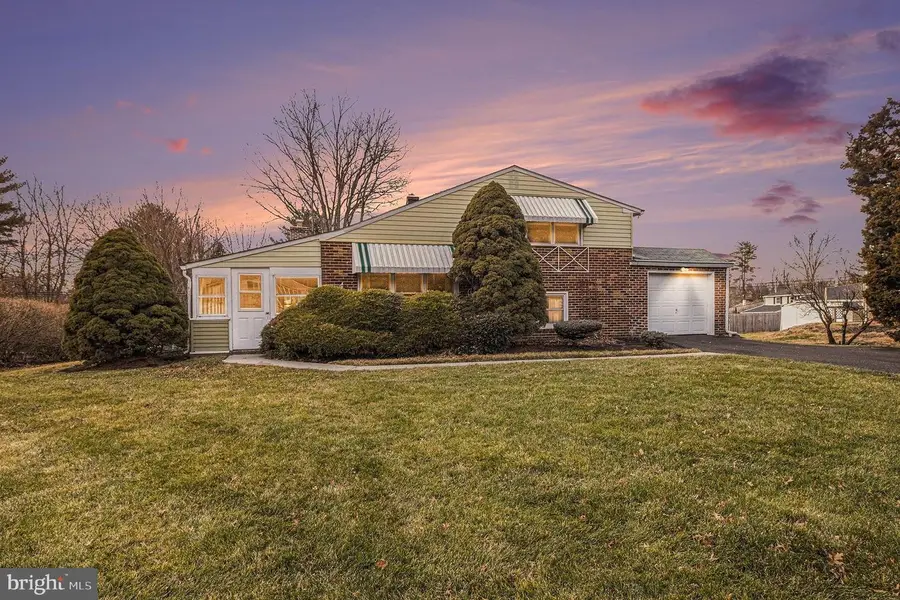 73 Elbow Ln, Lansdale, PA 19446 - Image #2