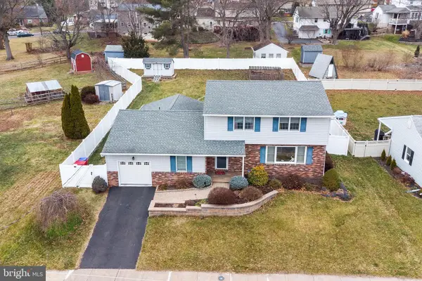 241 W Diamond St, SOUDERTON, PA 18964