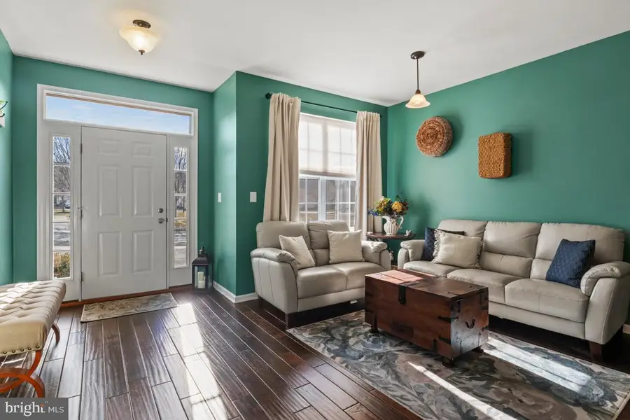 367 Manor Cir, Harleysville, PA 19438 - Image #3