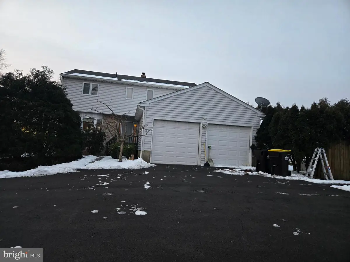 2276 S Valley Forge Rd, Lansdale, PA 19446 - #1