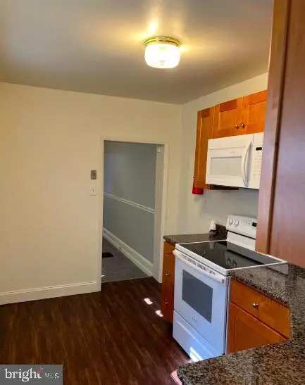 524 Norris St, Norristown, PA 19401 - Image #2