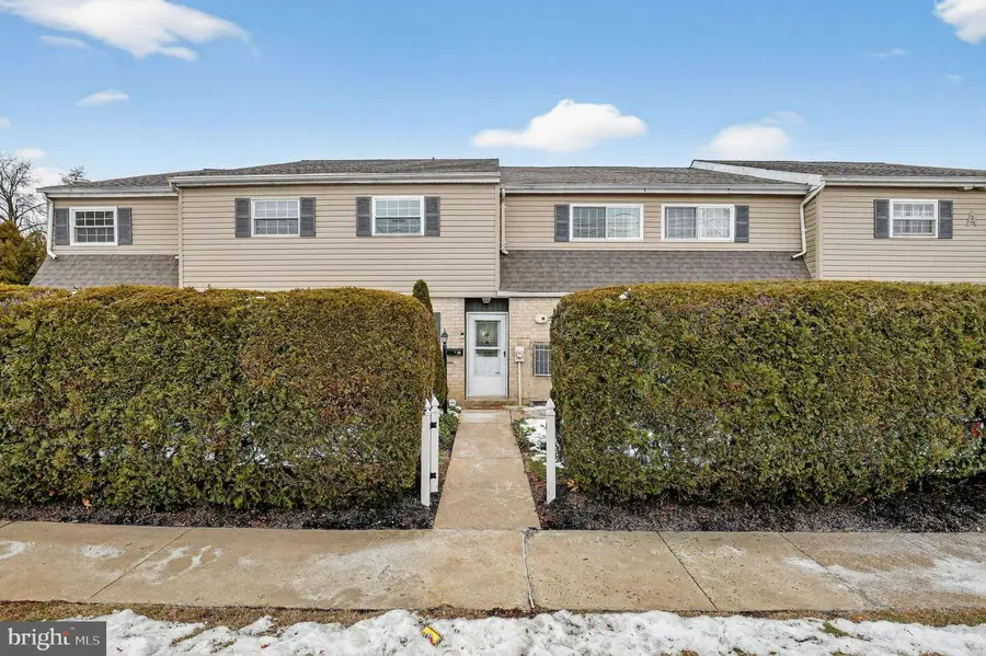 325 S Warminster Rd #a-8 Bldg 1, Hatboro, PA 19040 - Image #2