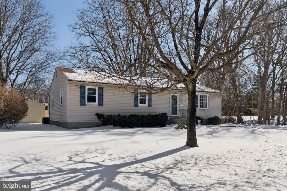 404 Enfield Rd, Oreland, PA 19075 - Image #1