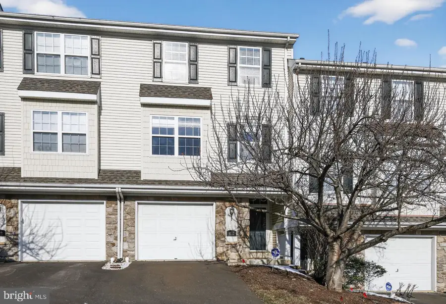 415 Fort Hill Cir, Fort Washington, PA 19034 - Image #2