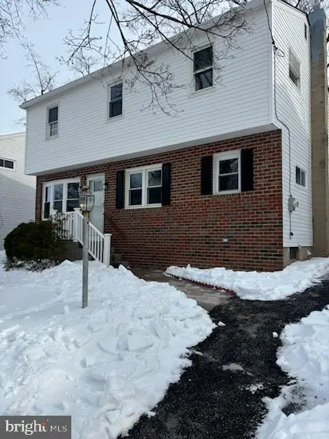 1717 Crestview Ave, WILLOW GROVE, PA 19090