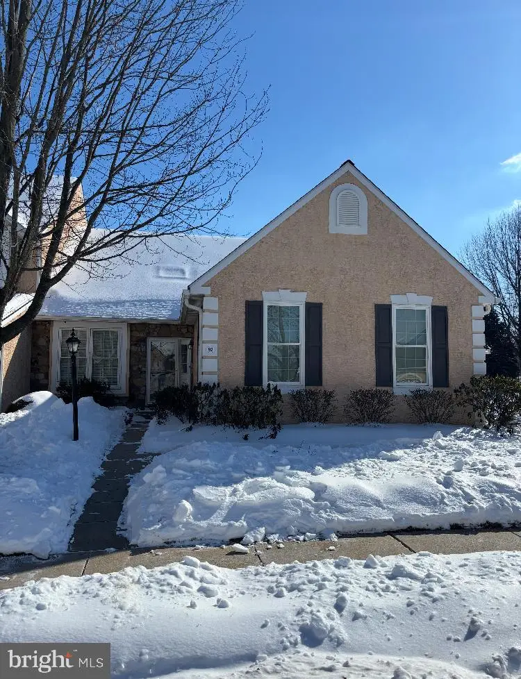 92 Wheatsheaf Ln, Norristown, PA 19403 - Image #1