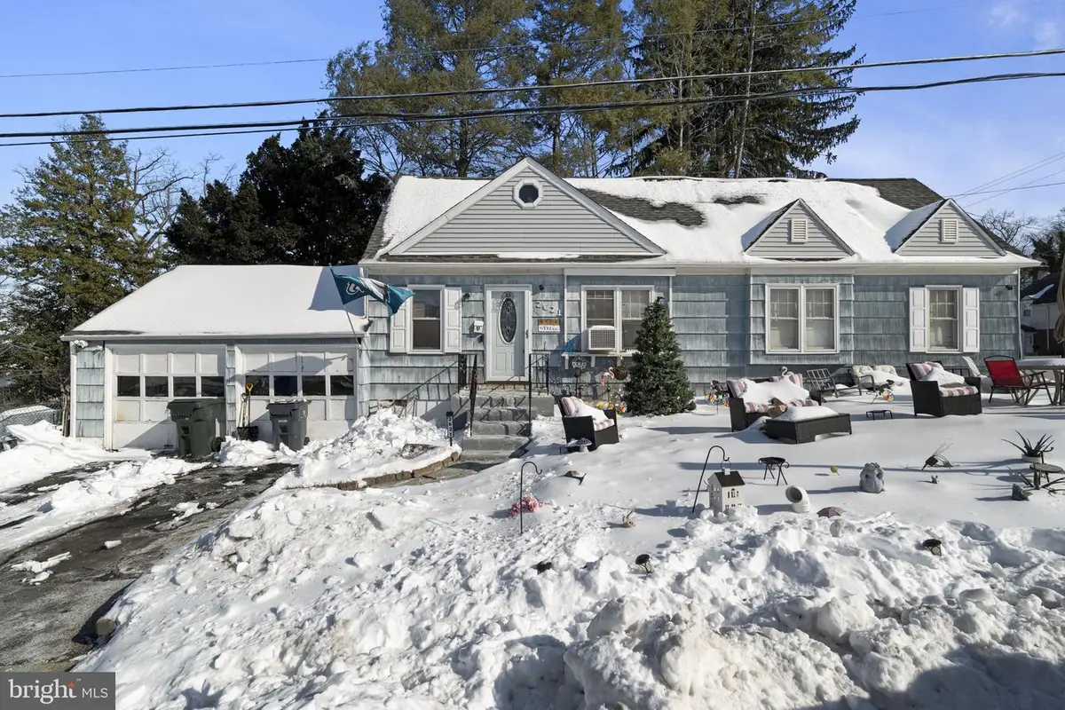 2621 Hawthorne Rd, Glenside, PA 19038 - Image #1