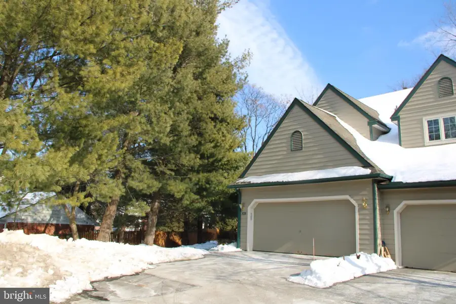 416 Glen Arbor Ct, King Of Prussia, PA 19406 - Image #2