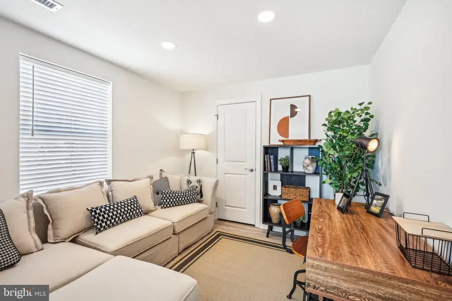 1883 Arbor Place Dr #26s, Norristown, PA 19401 - Image #3