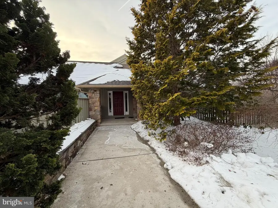 1062 Broadmoor Rd, Bryn Mawr, PA 19010 - #2