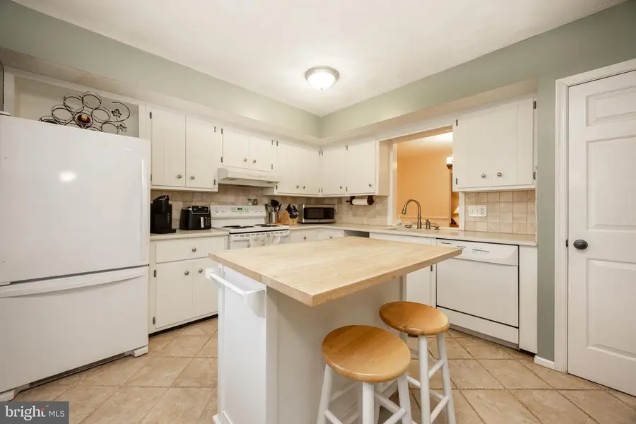 145 Roboda Blvd, Royersford, PA 19468 - #3