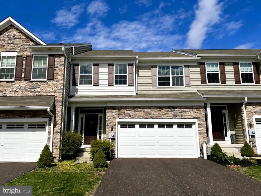 317 Fairfield Cir S, Royersford, PA 19468 - Image #2