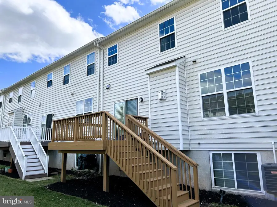 317 Fairfield Cir S, Royersford, PA 19468 - Image #3