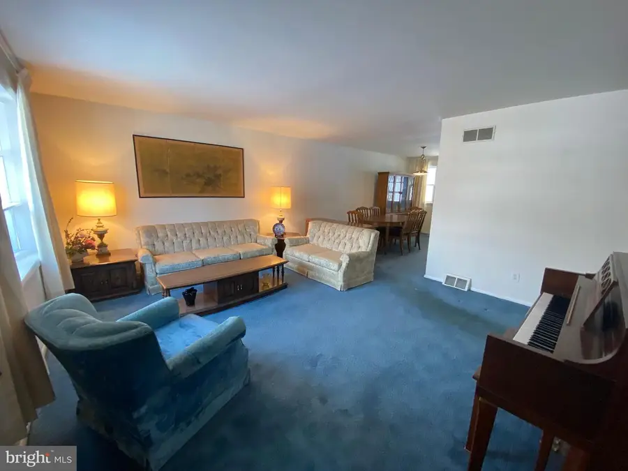 9 Traverse Dr, Plymouth Meeting, PA 19462 - #3