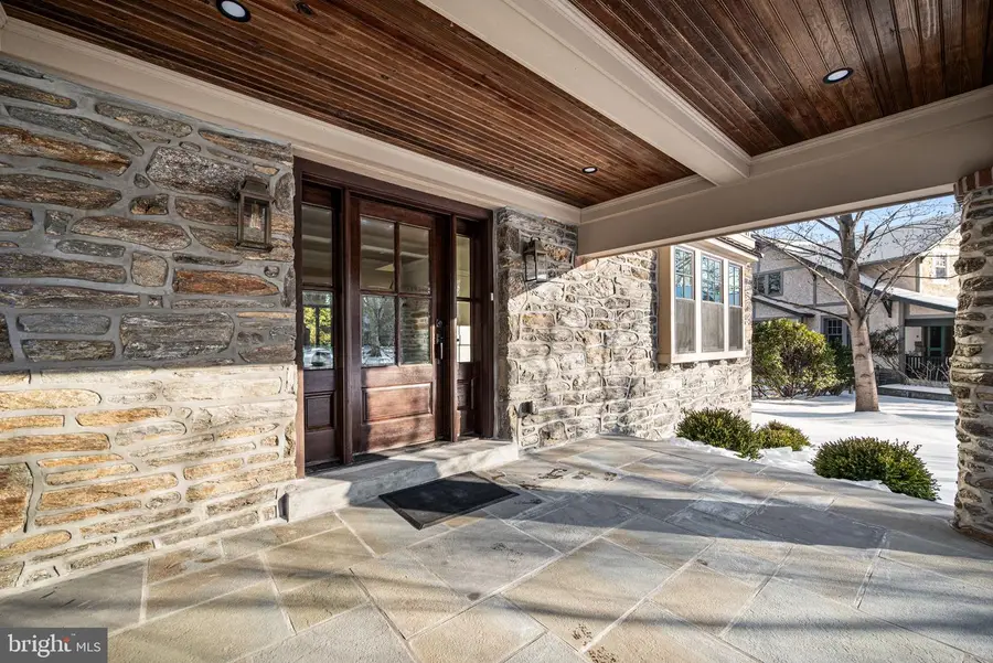 16 Narbrook Park, Narberth, PA 19072 - #2