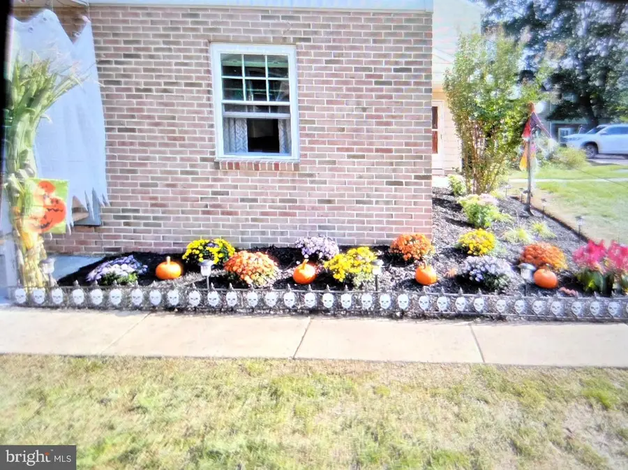 236 Lexington Rd, Schwenksville, PA 19473 - #3