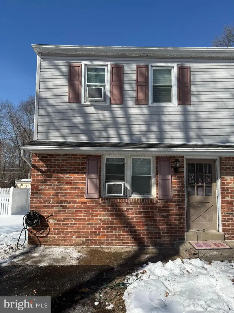 410 Walnut Ave, Horsham, PA 19044 - #1