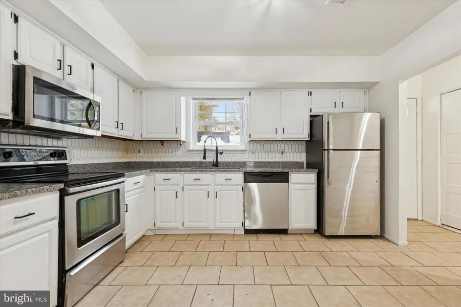 21 Cavendish Dr, Ambler, PA 19002 - #3