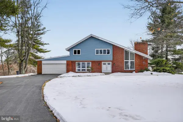 372 High St, SOUDERTON, PA 18964