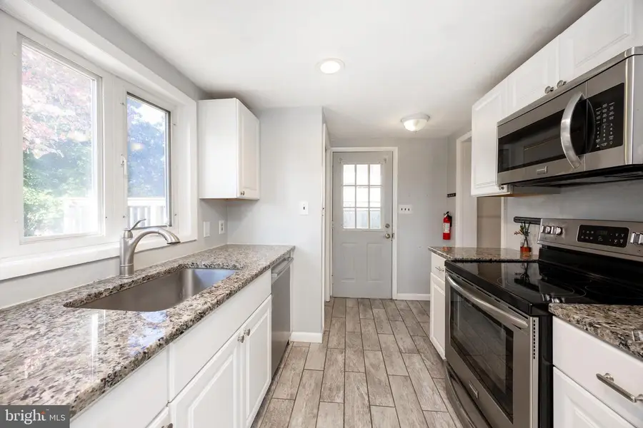 264 Roberts Ave, Conshohocken, PA 19428 - #3