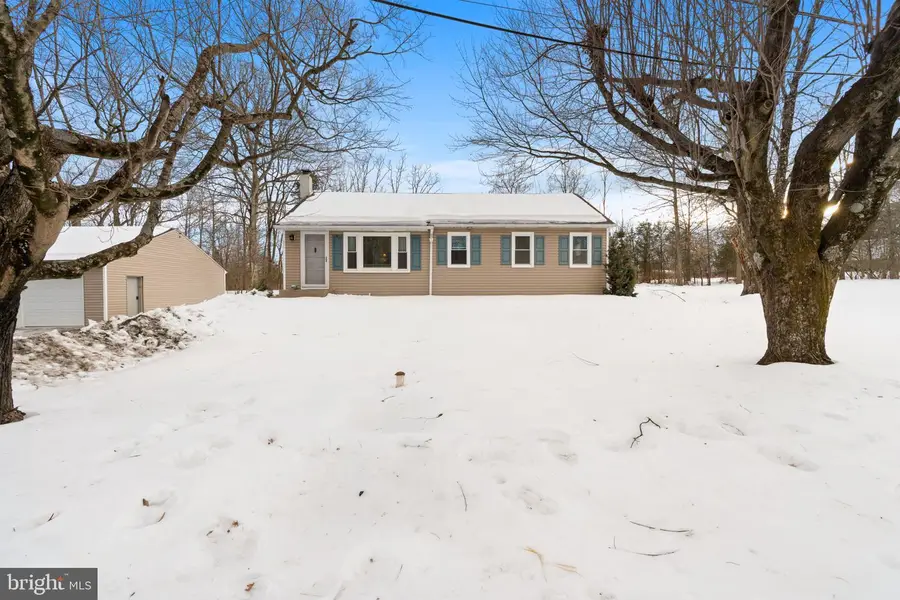 1924 Big Rd, Gilbertsville, PA 19525 - #2