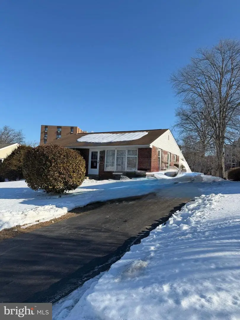 103 Colonial Dr, Norristown, PA 19401 - #2