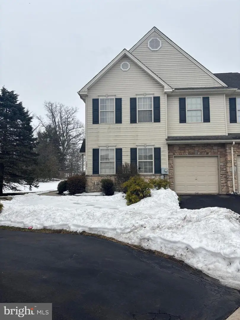 1901 Royal Ct, Royersford, PA 19468 - #3