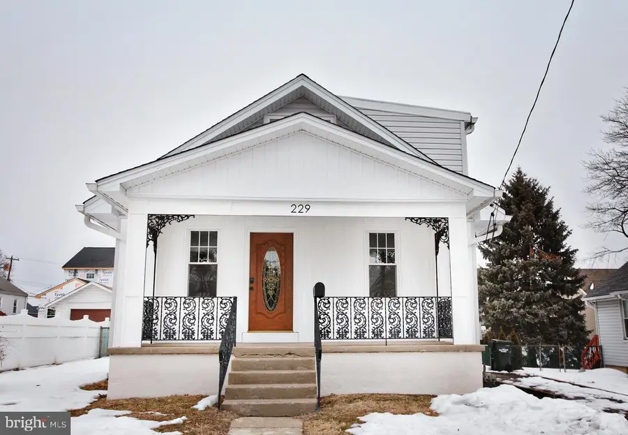 229 Warren St, Willow Grove, PA 19090 - #2