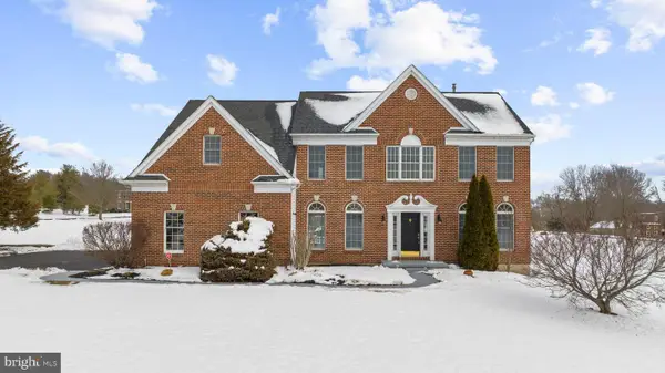 817 Arrowhead Ln, HARLEYSVILLE, PA 19438