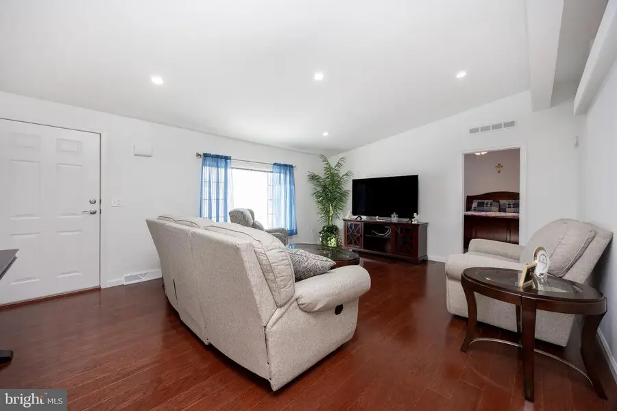 104 Lilac Pl, Royersford, PA 19468 - #3