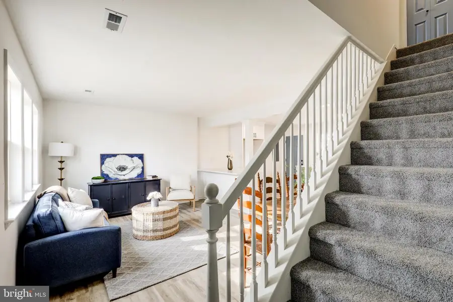 225 Potts Dr, Pottstown, PA 19464 - #2