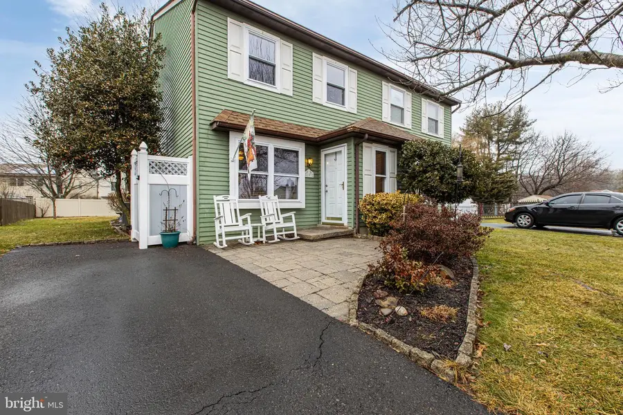 103 Cobblestone Cir, Horsham, PA 19044 - #3