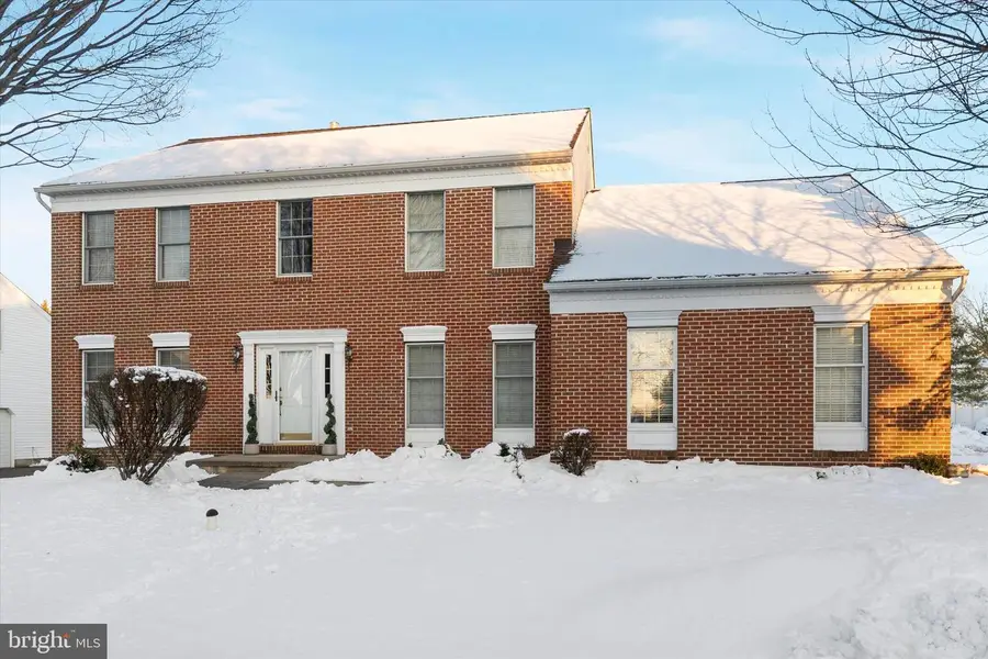 218 Hazeltine Cir, Blue Bell, PA 19422 - #2