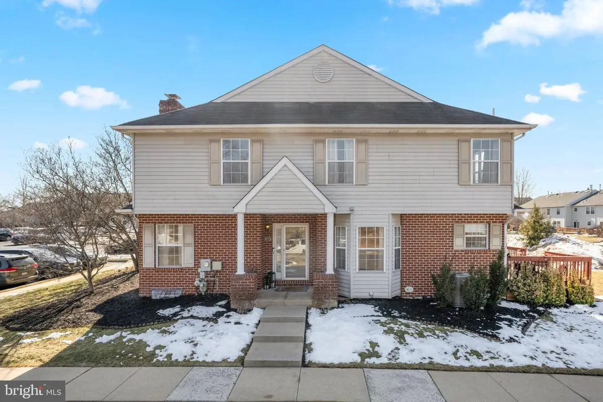 33 Red Tail Ct, Royersford, PA 19468 - #1