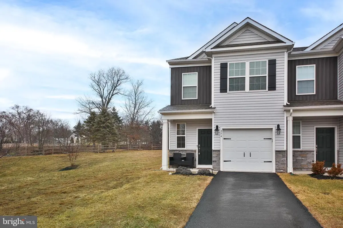 854 Peaceful Ln, Pennsburg, PA 18073 - #1
