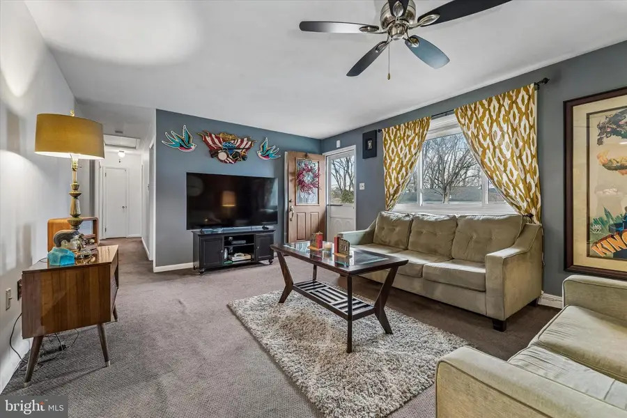 16 Betty Ln, Royersford, PA 19468 - #3