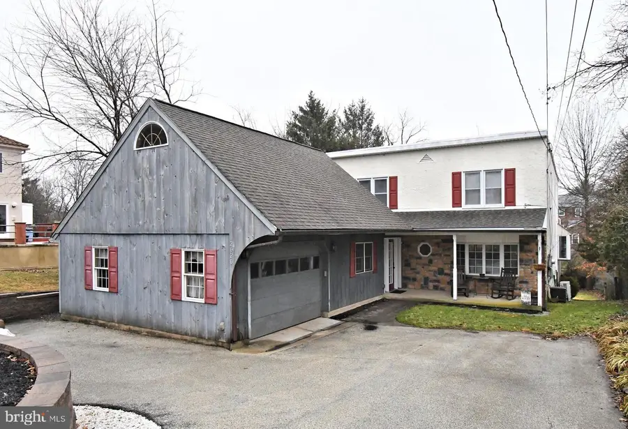 2620 Hillcrest Ave, Norristown, PA 19401 - #2