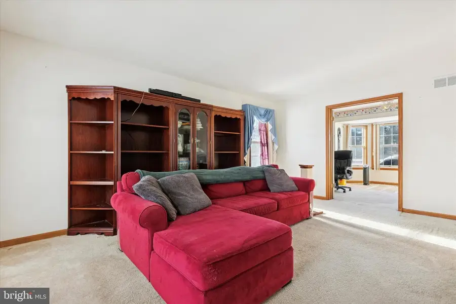 111 Clayton Ct, North Wales, PA 19454 - #3